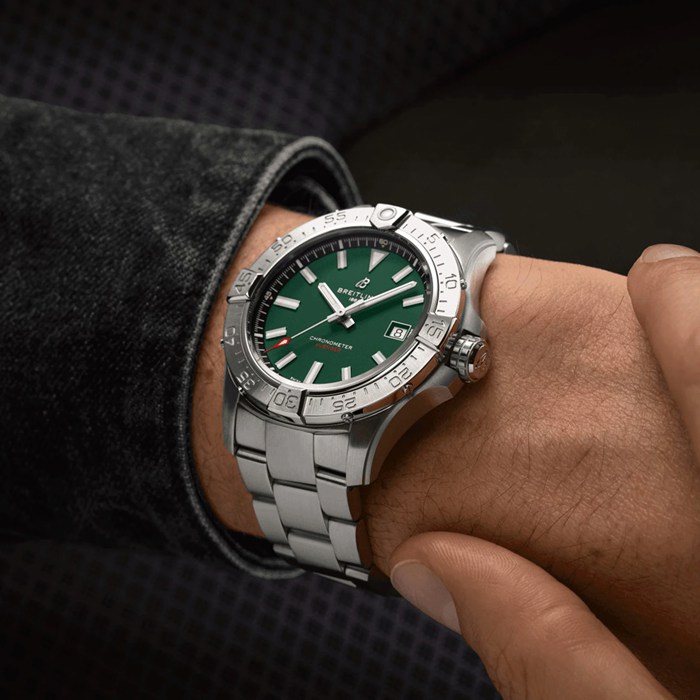 Breitling Avenger Automatic 42mm Zegarek Męski Zielony Stal Nierdzewna A17328101L1A1 - obrazek 5
