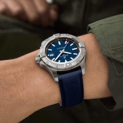 Breitling Avenger Automatic 42mm Zegarek męski Niebieska skóra A17328101C1X1 - obrazek 5