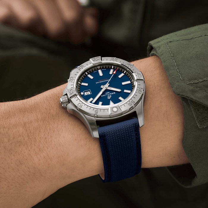 Breitling Avenger Automatic 42mm Zegarek męski Niebieska skóra A17328101C1X1 - obrazek 5