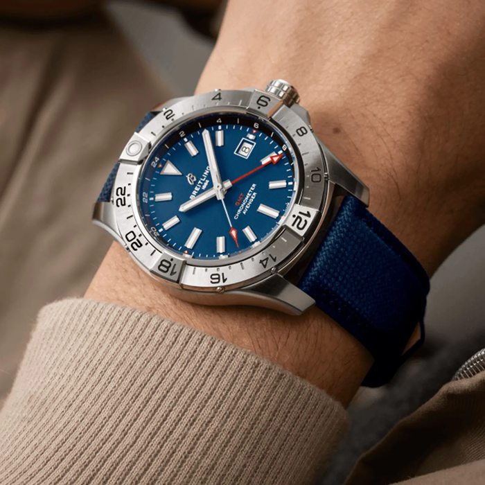 Breitling Avenger Automatic GMT 44mm Zegarek męski Niebieska skóra A32320101C1X1 - obrazek 5