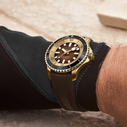 Breitling Superocean Automatic 44 Bronze Watch N17376201Q1S1 - obrazek 5