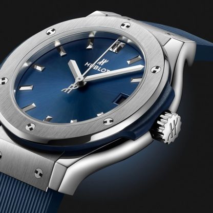 Zegarek damski Hublot Classic Fusion Titanium Blue 33 mm 581.NX.7170.RX - obrazek 4