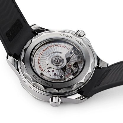 Zegarek męski Omega Seamaster Diver 300 Co-Axial O21032422001001 - obrazek 4